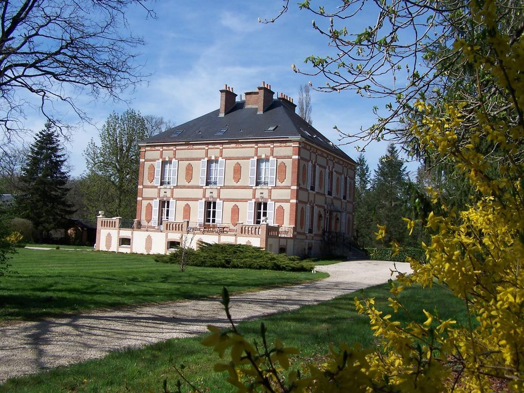 Chateau Des Bouffards Brinon-sur-Sauldre エクステリア 写真
